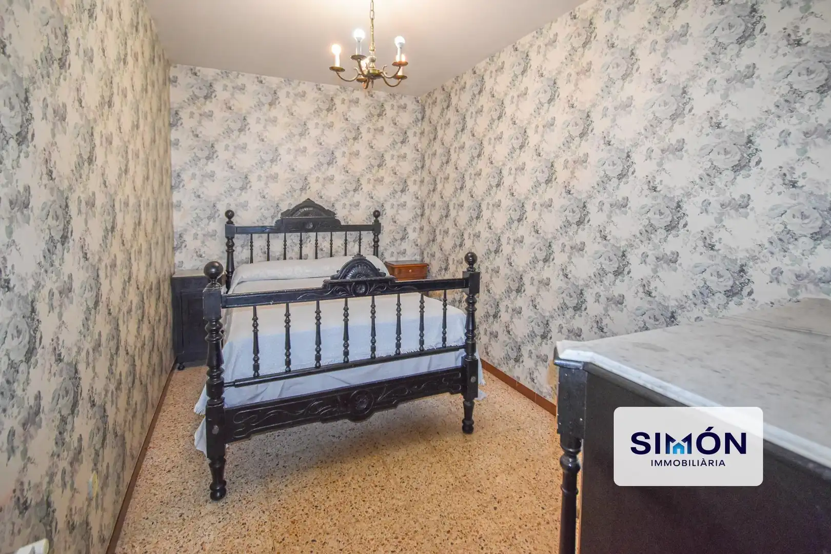 Dormitori de Casa o xalet en venda en Olesa de Montserrat amb Jardí privat i Traster