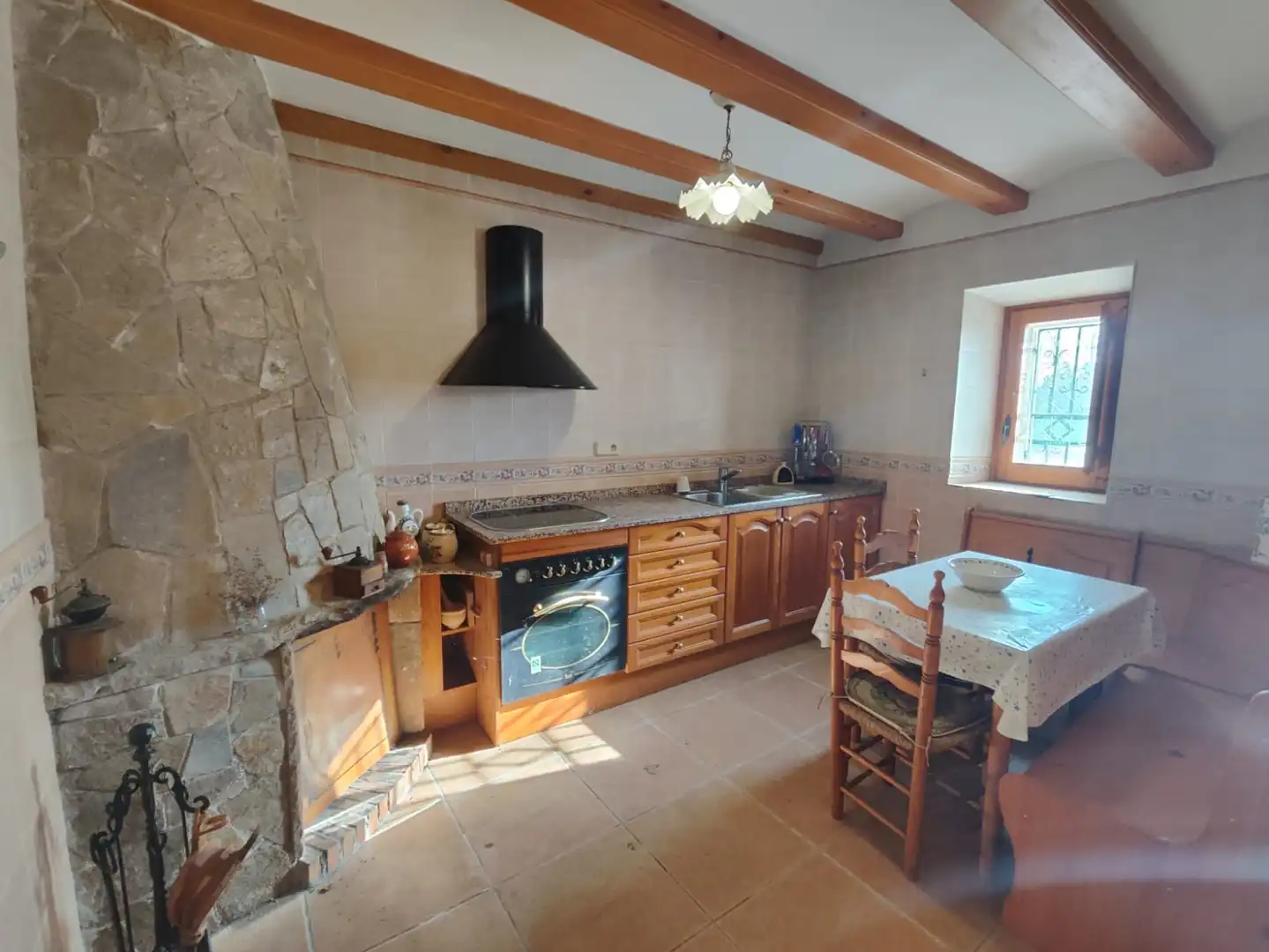 Country homes for sale in L'Arboç