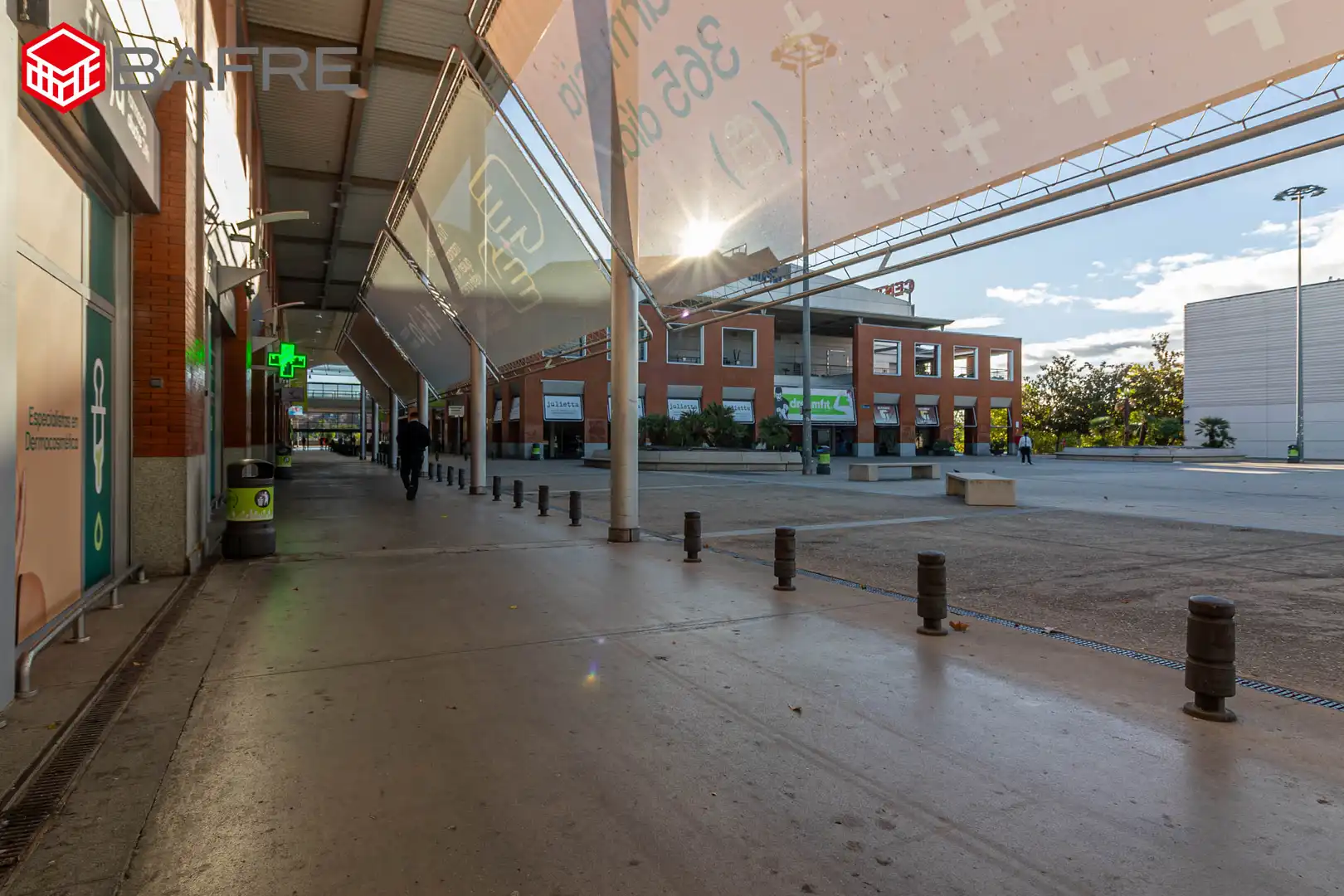 Commercial properties for sale in Avenida de los Poblados, Abrantes