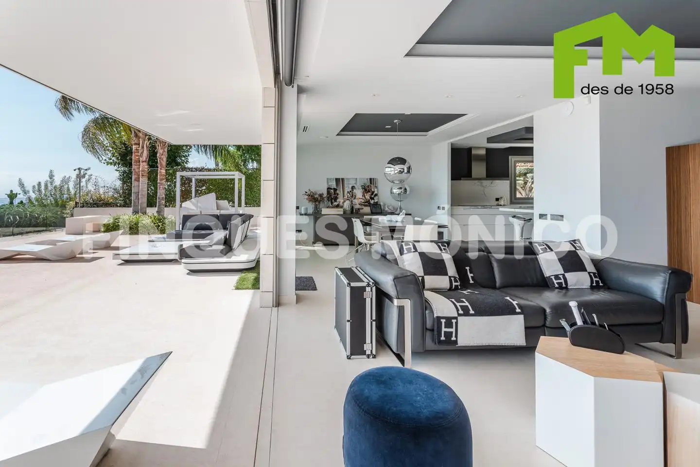 Living room of Houses for sale in Teià  with Air Conditioner, Heating and Private garden