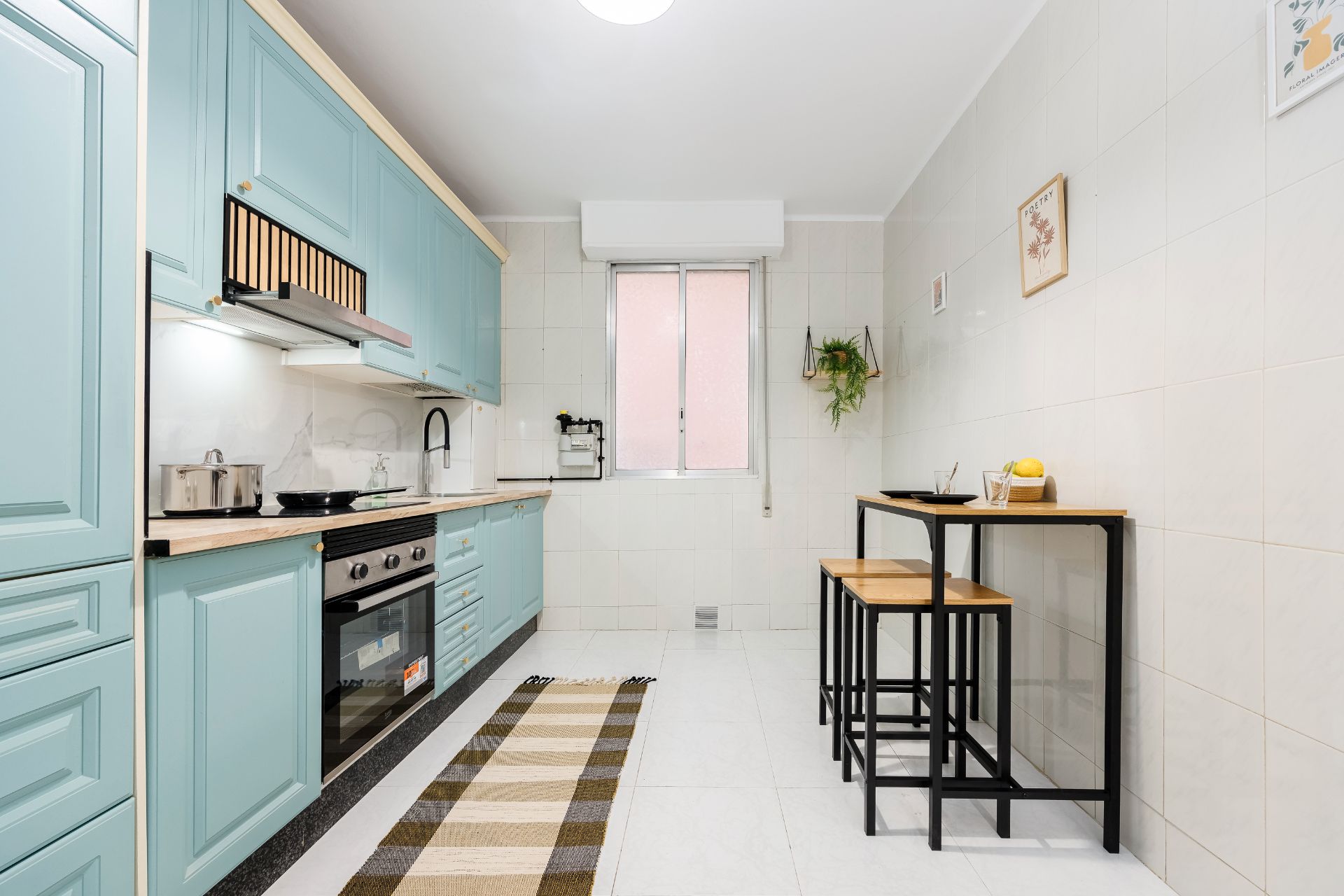 Kitchen of Flat for sale in Vigo   with Heating and Furnished
