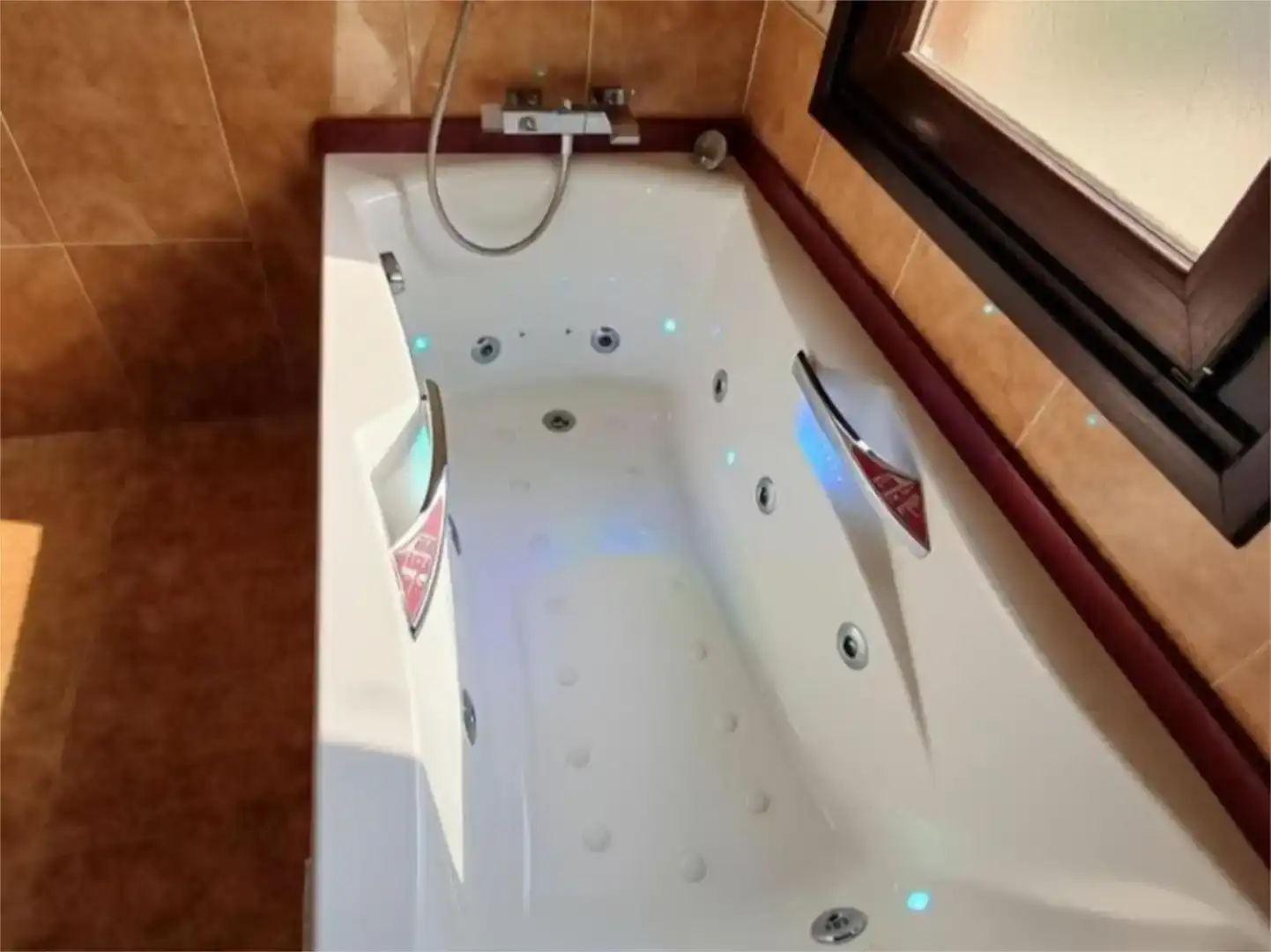 Bathroom of Flat for sale in Gijón   with Swimming Pool