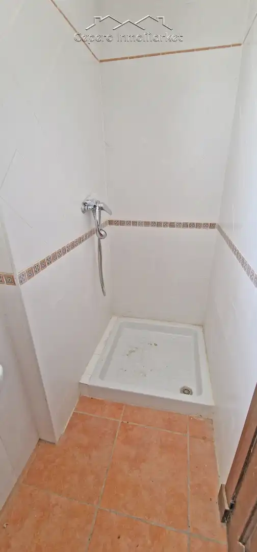 Badezimmer von Einfamilien-Reihenhaus zum Verkauf in El Puerto de Santa María mit Privatgarten und Balkon
