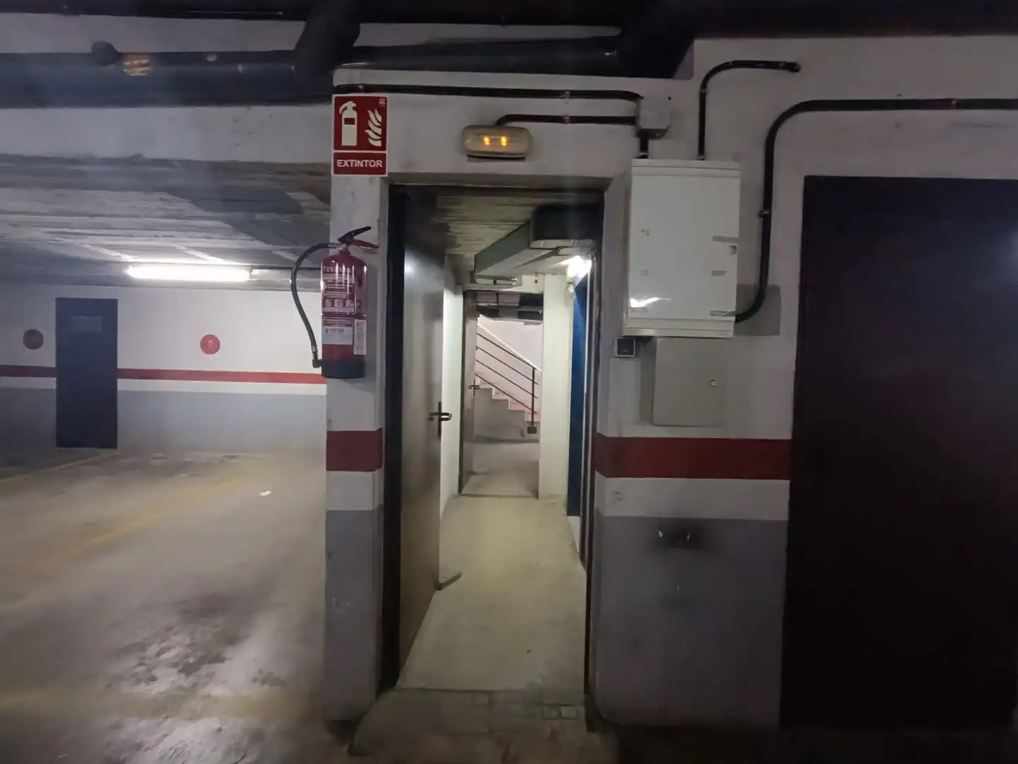 Garage for rent in Carrer de Domènec Martí i Julià, 7, Centre