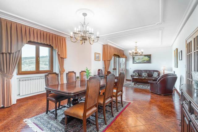 Casa-chalet en Venta en Calle Rañeces de Sierra, 1 en Cangas del Narcea