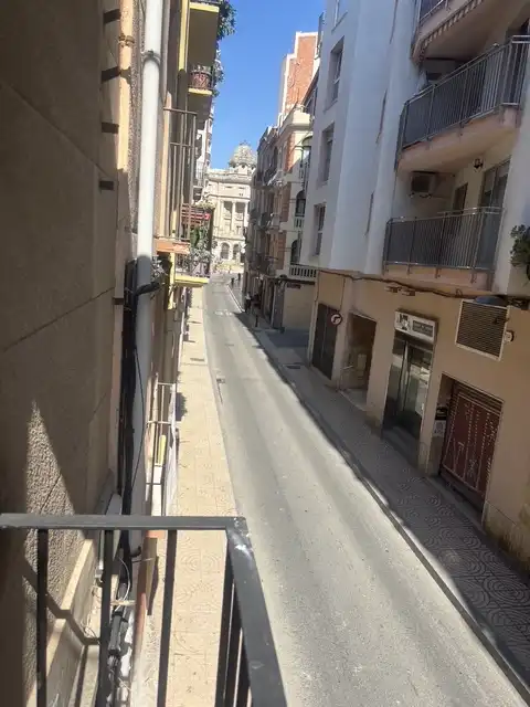 Vista exterior de Pis en venda en Reus amb Aire condicionat, Calefacció i Parquet