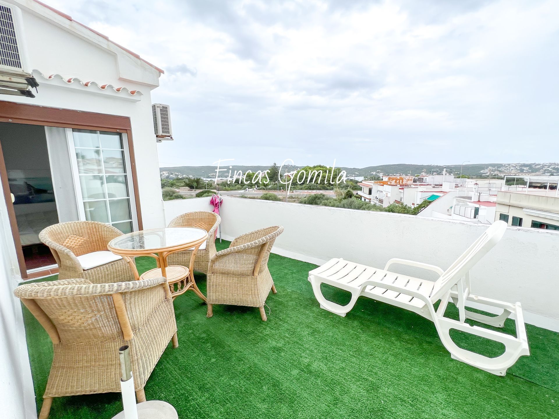 Terrassa de Casa o xalet en venda en Es Castell amb Aire condicionat, Terrassa i Piscina