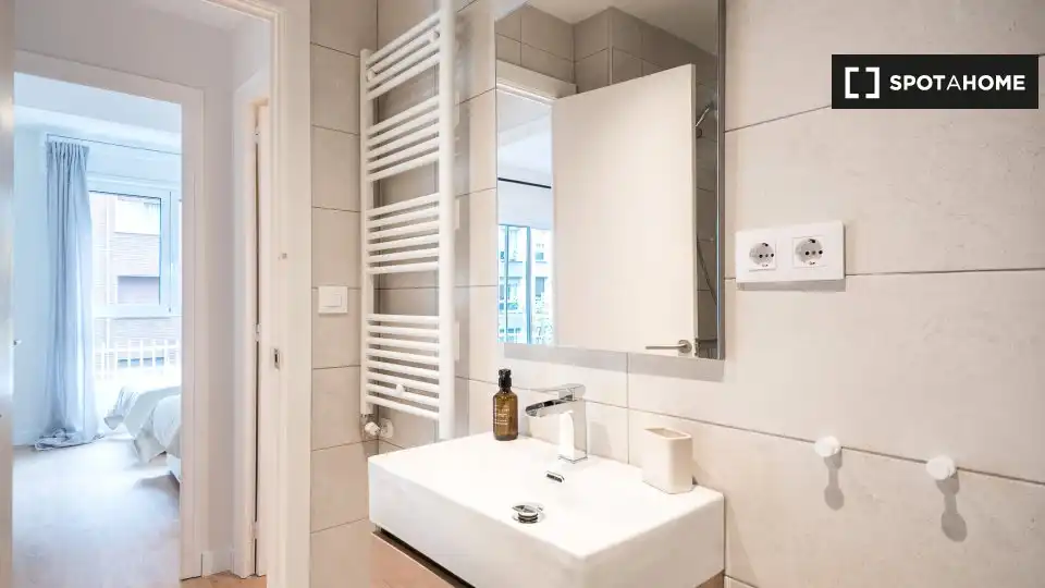 Flat with terrace to rent in Eixample, imagen 5