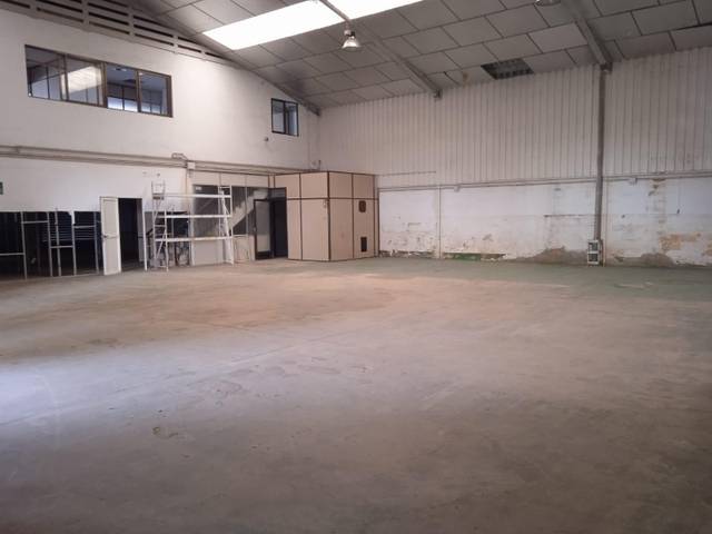 Nave industrial en Alquiler en Sedaví