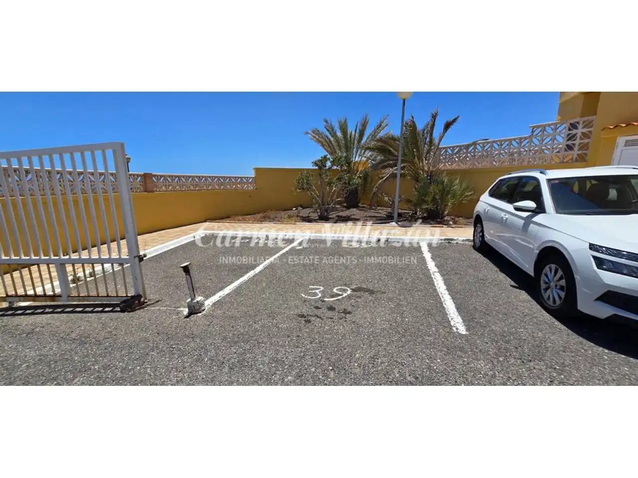 Parking de Apartamento en venta en Antigua con Terraza, Amueblado y Balcón