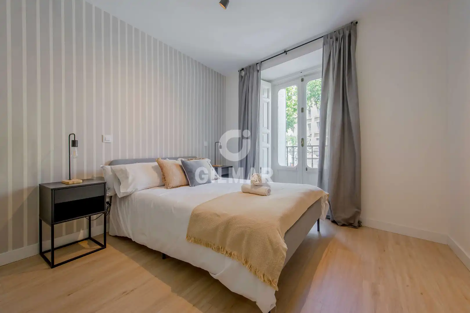 Habitación de Piso en venta en Madrid con Calefacción
