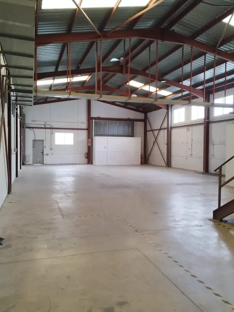 Nau industrial de lloguer en Crevillent, Alicante