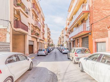 Local comercial en venda a Calle Cinc