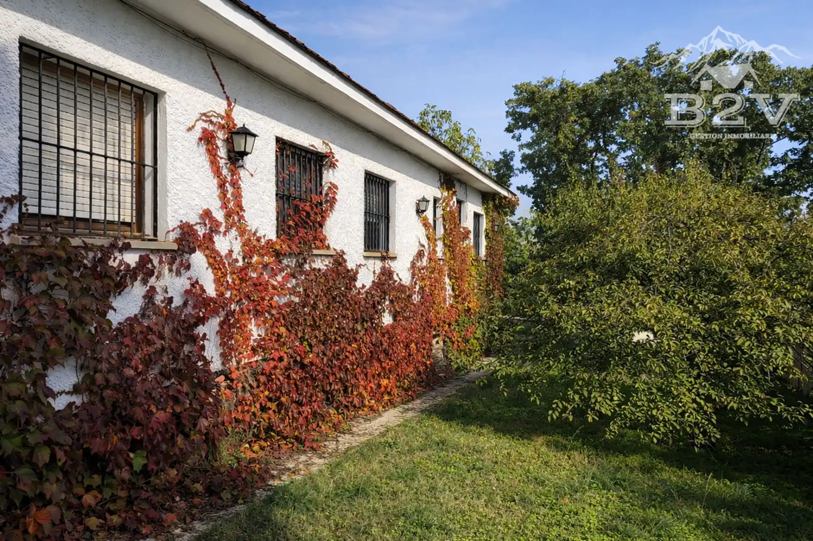 Vista exterior de Casa o xalet en venda en Soto del Real amb Calefacció, Jardí privat i Terrassa