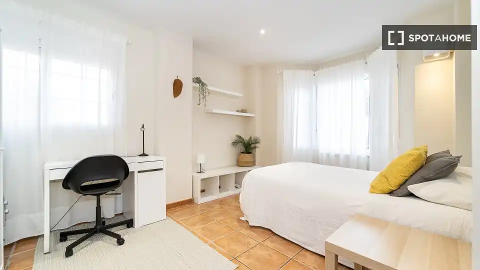 Habitación en Sevilla la Nueva