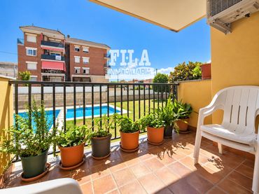 Pis amb piscina en venda a Segur de Calafell