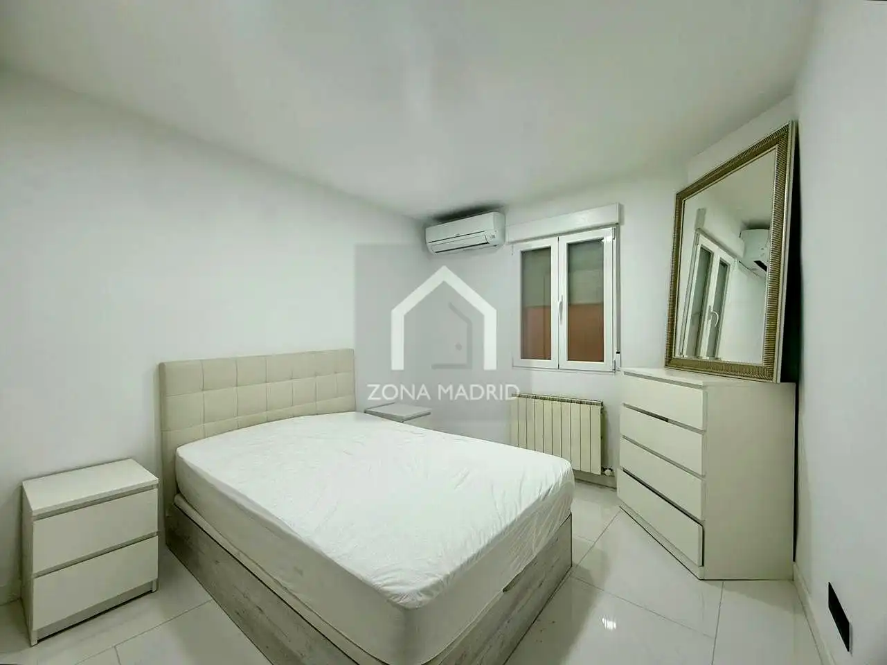 Habitación de Piso de alquiler en Madrid con Aire acondicionado y Amueblado