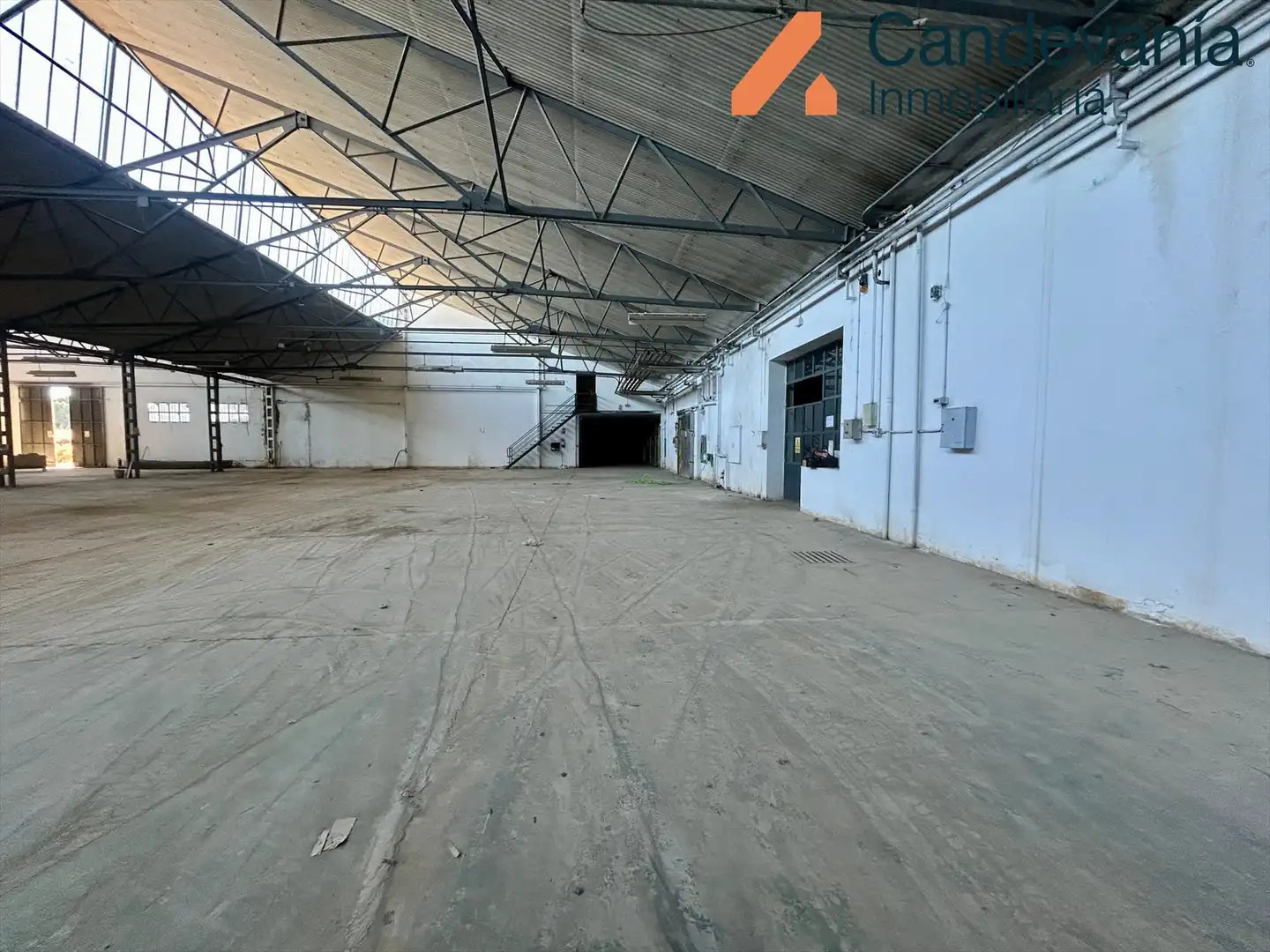 Nave industrial en venta en Zuera