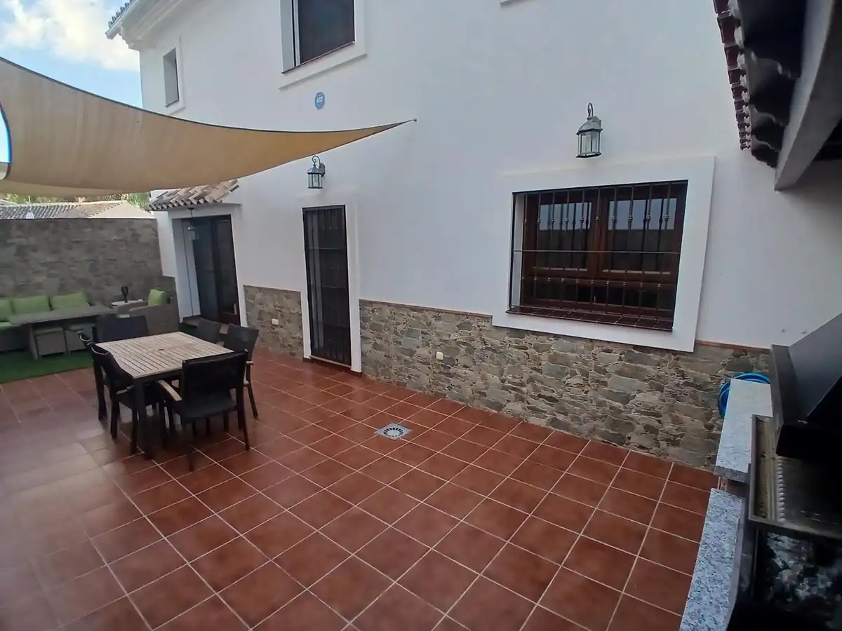 Terraza de Casa o chalet en venta en Fuengirola con Aire acondicionado, Jardín privado y Terraza