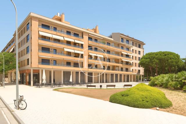 Local comercial en Alquiler en Avinguda Horta de Santa Maria, 2 en Port - Horta de Santa María