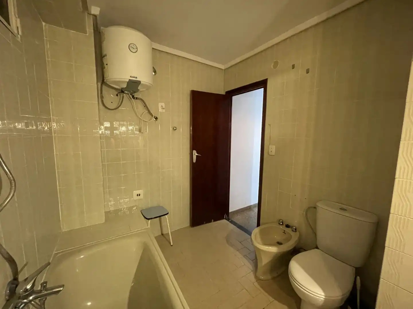 Baño de Piso en venta en Valencia con Aire acondicionado y Balcón