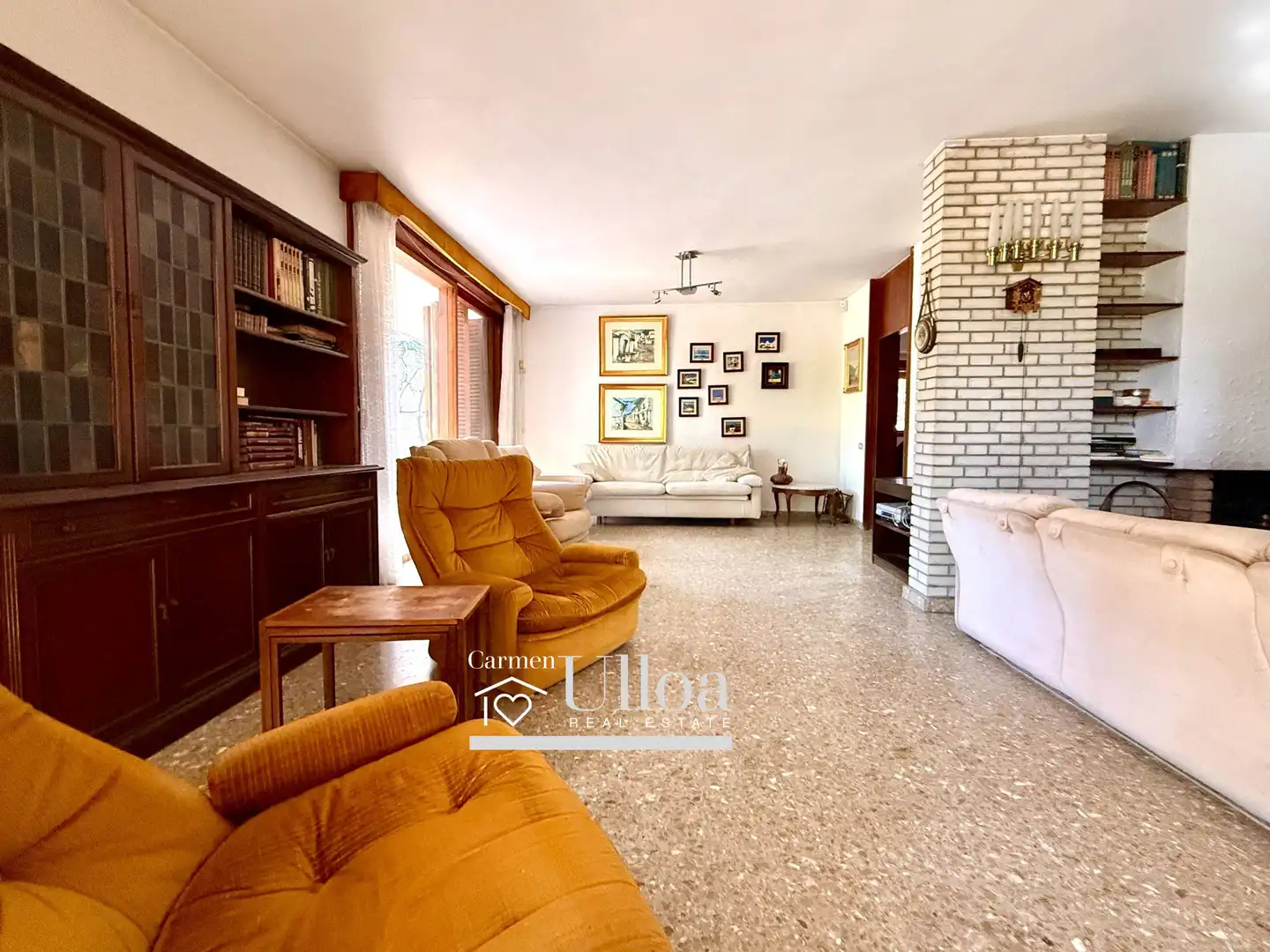 Sala d'estar de Casa o xalet en venda en Alicante / Alacant amb Aire condicionat, Jardí privat i Terrassa