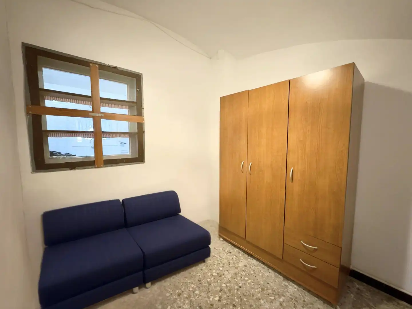 Schlafzimmer von Country house zum Verkauf in Blanes mit Heizung, Privatgarten und Terrasse