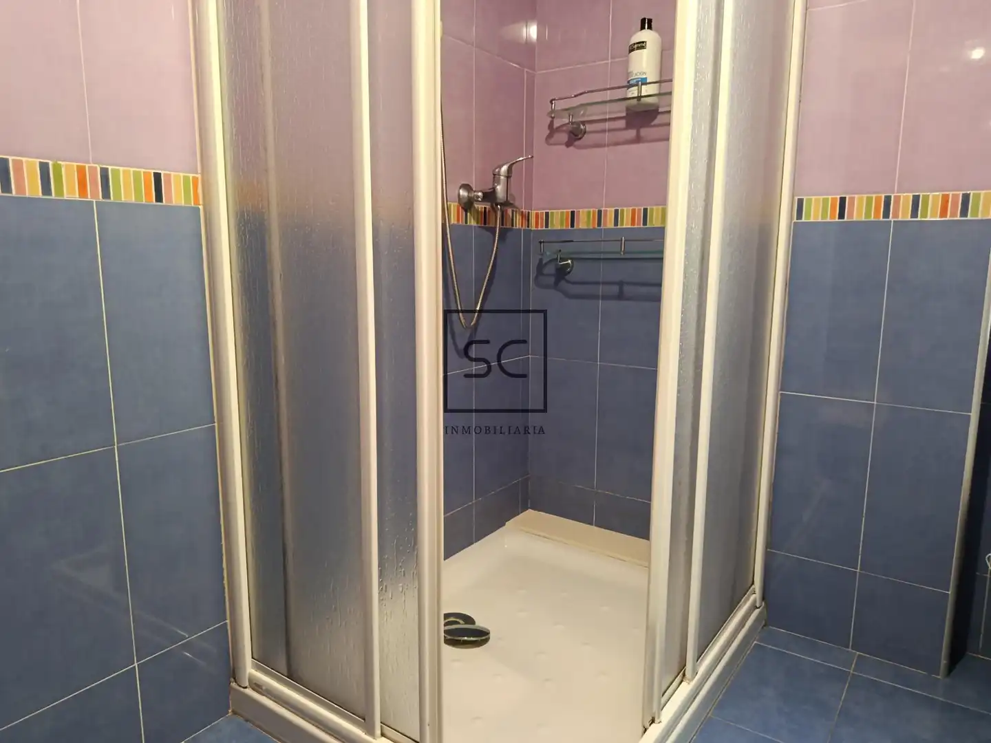 Baño de Piso en venta en Pontedeume con Calefacción y Amueblado