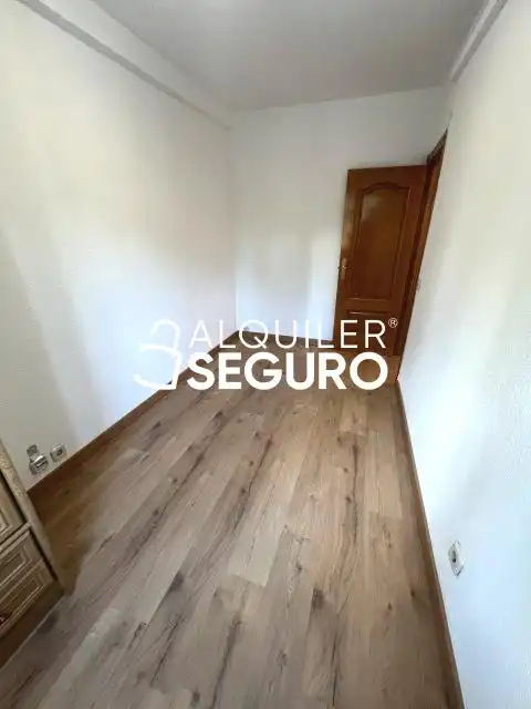 Bedroom of Flat for rent in Getafe  with Air Conditioner, Heating and Terrace
