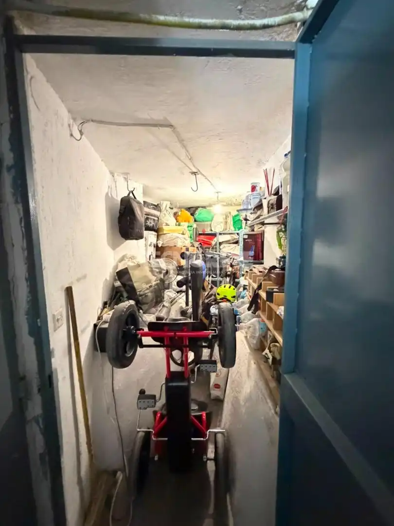 Flat for sale in Madrid  with Air Conditioner and Heating