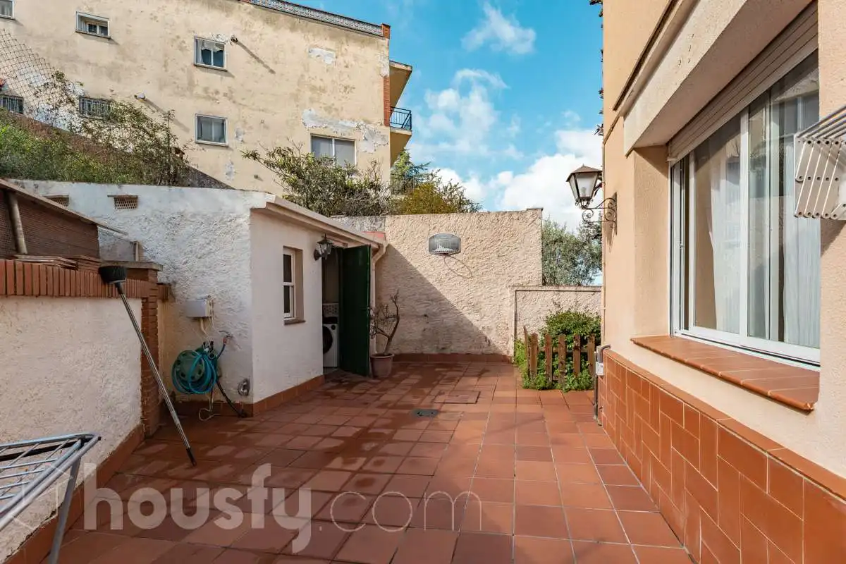 Piso en venta en CL BATISTA I ROCA, La Miranda - Can Candeler