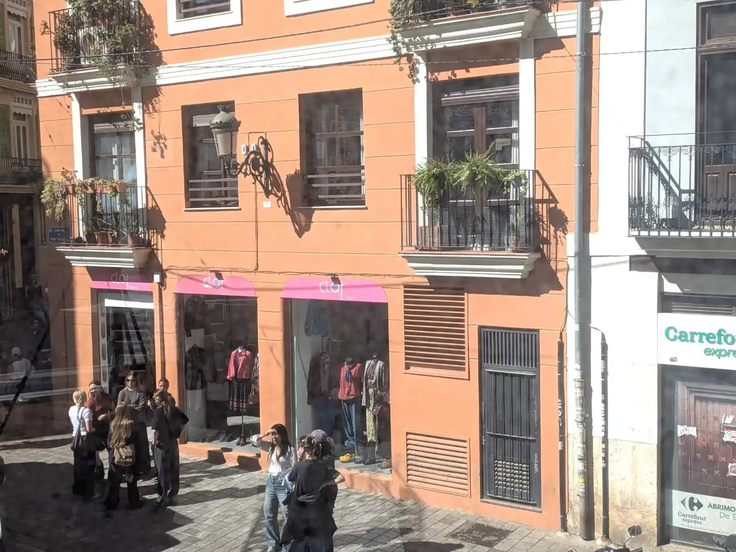 Vista exterior de Oficina en venda en Valencia amb Aire condicionat
