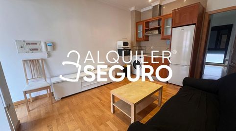 Foto 3 de Piso de alquiler en Vicente Camarón , Puerta del Ángel, Madrid Capital