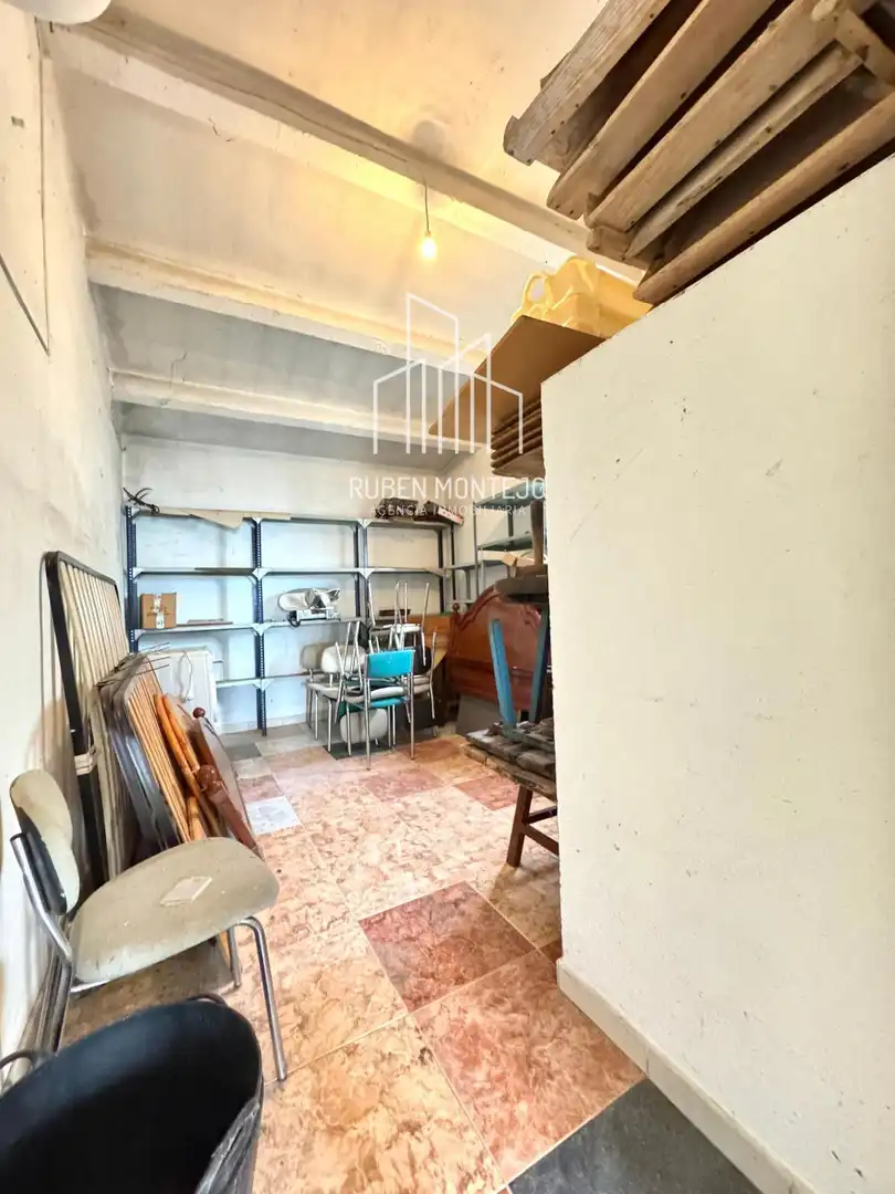 Local en venta en Gomecello con Terraza