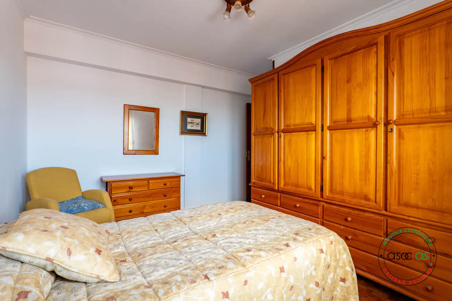 Habitación de Piso en venta en Gijón  con Calefacción y Parquet