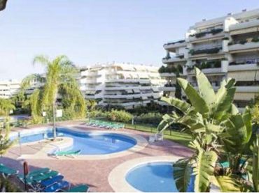 Apartament amb piscina en venda a San Pedro de Alcántara