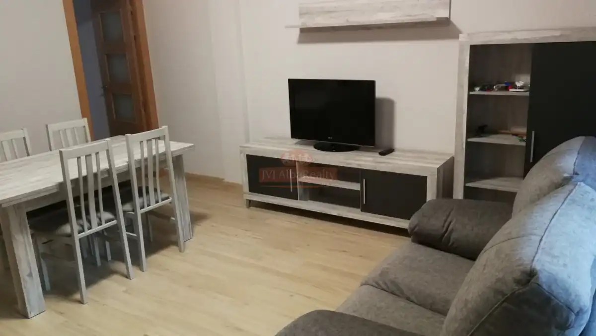 Flat with terrace to rent in Ensanche - Franciscanos, imagen 3