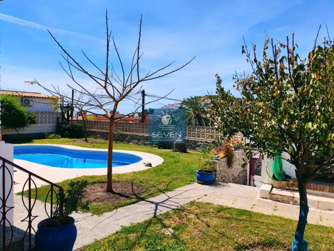 Villa con piscina in vendita a Los Almendros, imagen 7