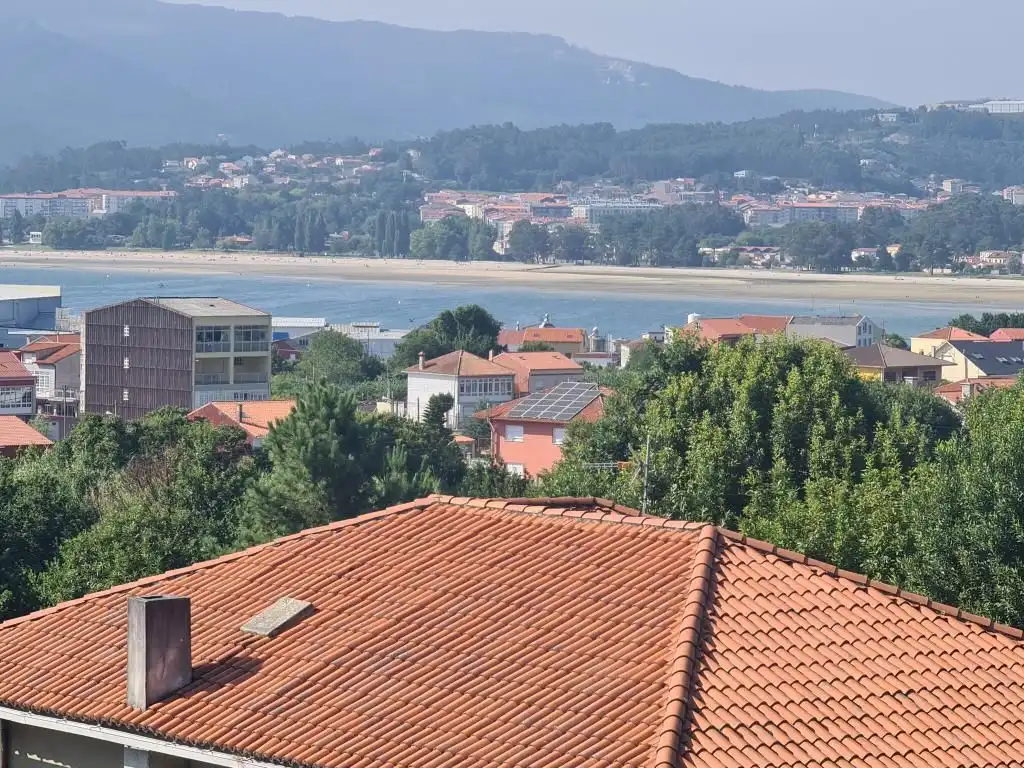 Wohnbaugrundstück zum Verkauf in Boiro, imagen 4