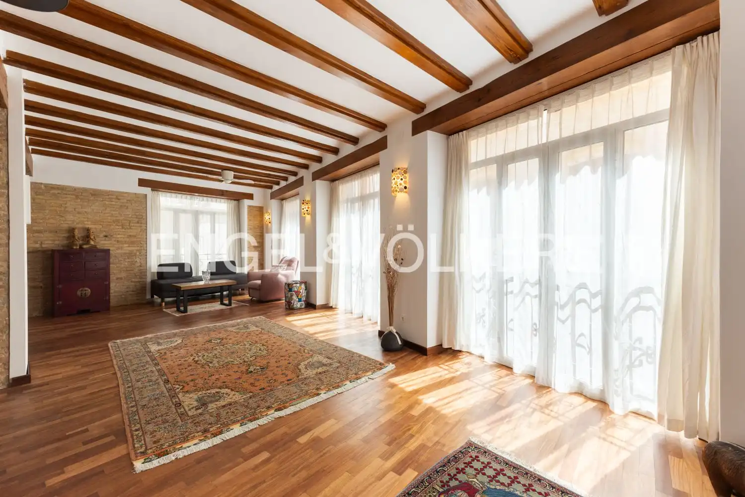 Living room of Flat for sale in Valencia  with Air Conditioner, Heating and Parquet flooring