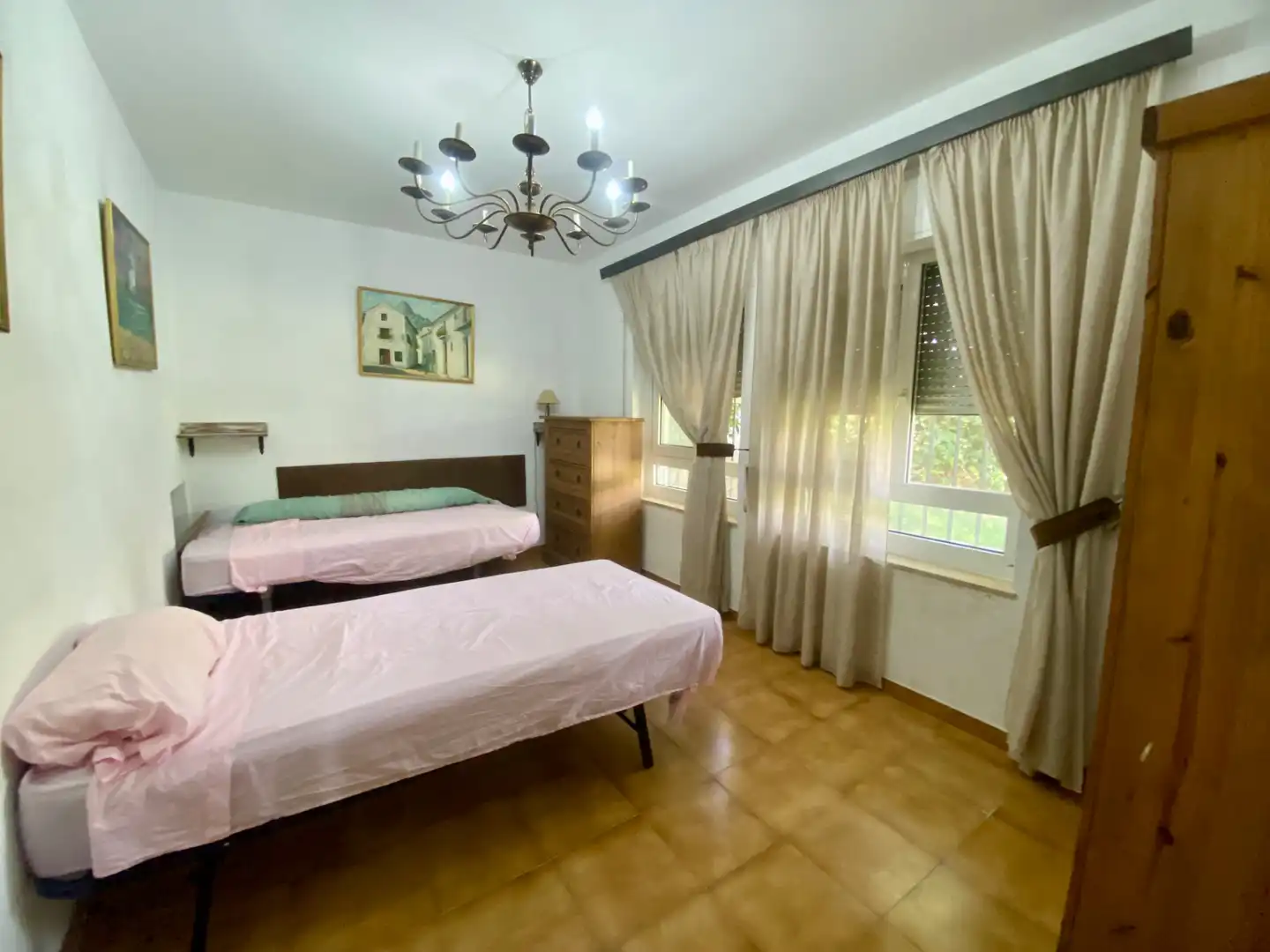 Dormitori de Casa o xalet en venda en El Puerto de Santa María amb Aire condicionat, Jardí privat i Piscina