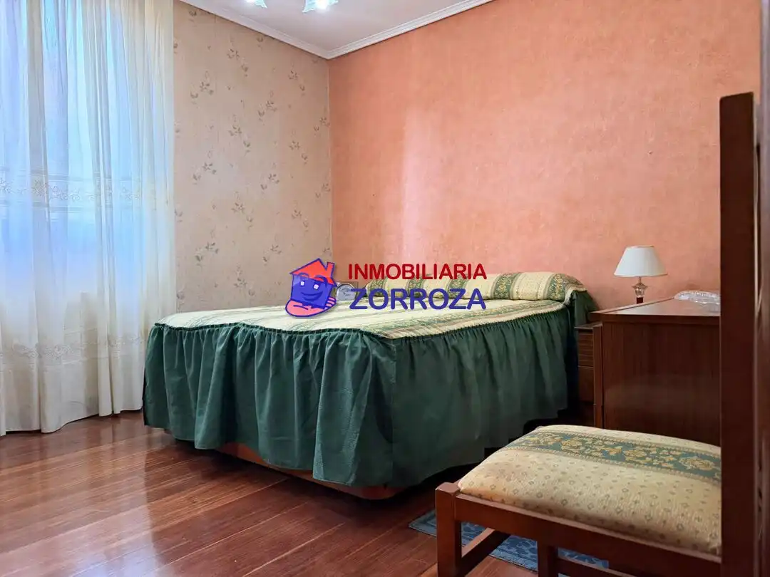 Habitación de Piso en venta en Bilbao  con Calefacción, Jardín privado y Amueblado