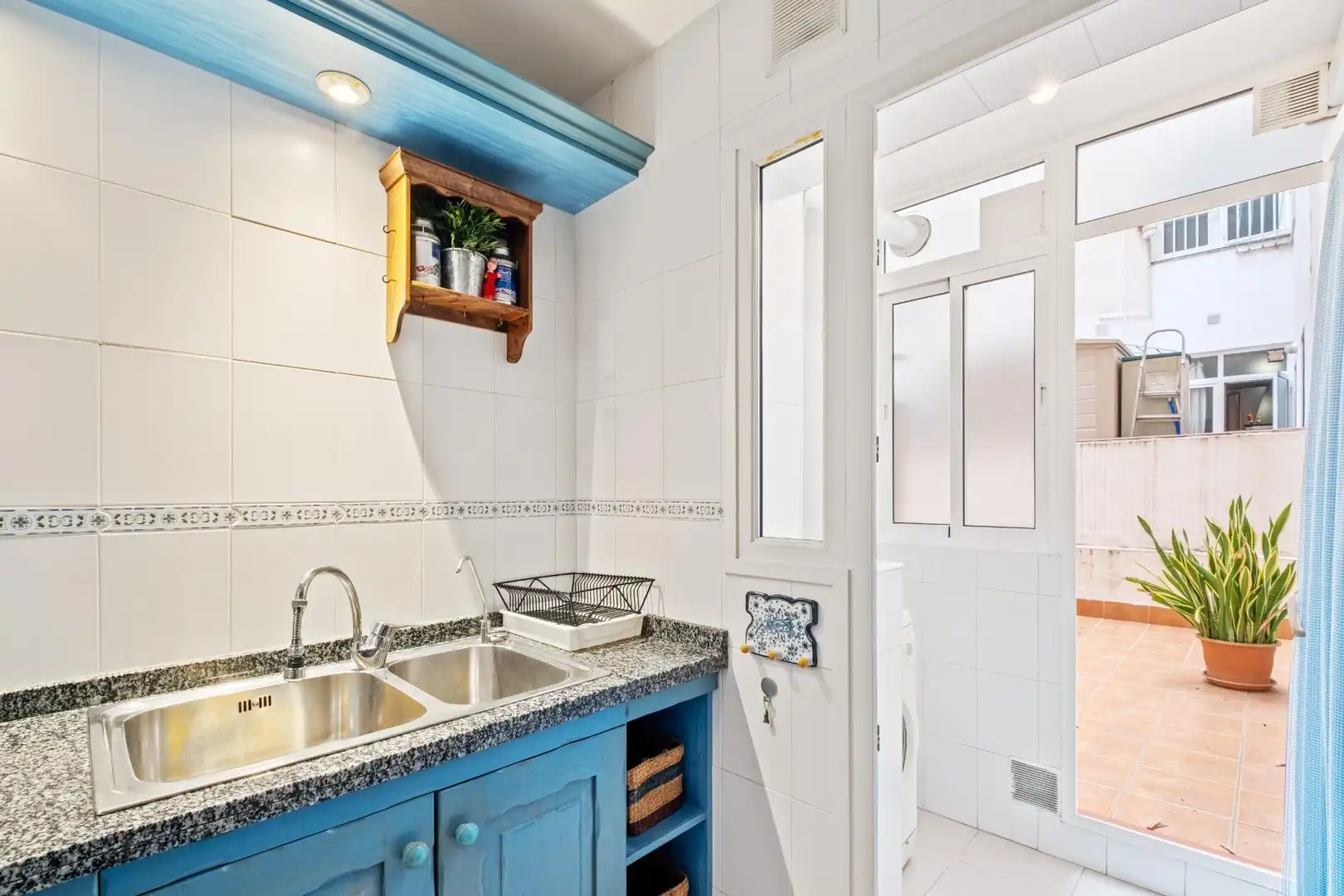 Kitchen of Flat for sale in Málaga  with Terrace, Storage room and Balcony
