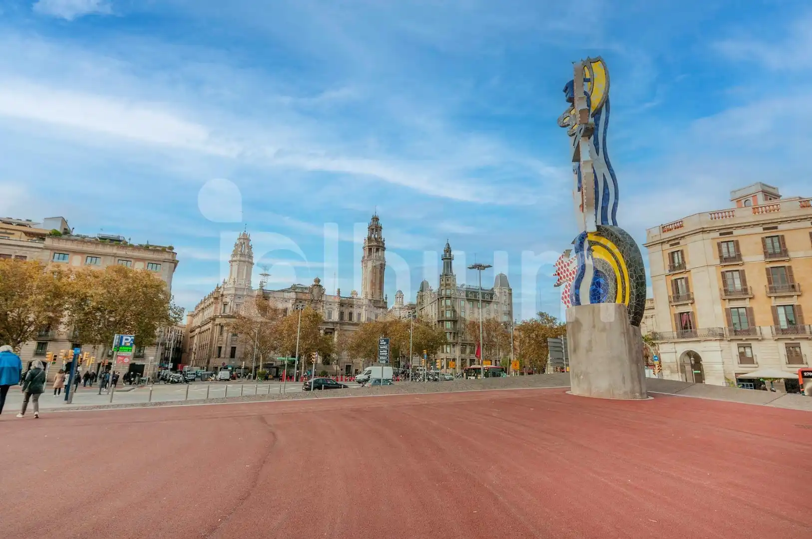 Vista exterior de Edifici en venda en Barcelona