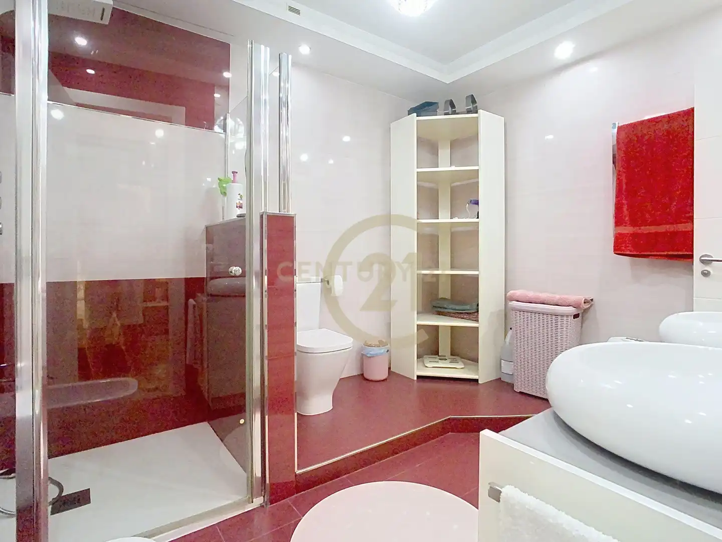 Baño de Apartamento en venta en Álora con Aire acondicionado, Alarma y Piscina comunitaria