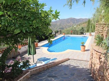 Chalet con piscina en venta en Frigiliana