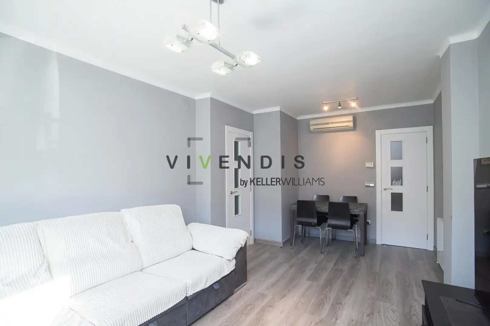 Living room of Flat for rent in Sant Andreu de la Barca  with Heating and Parquet flooring