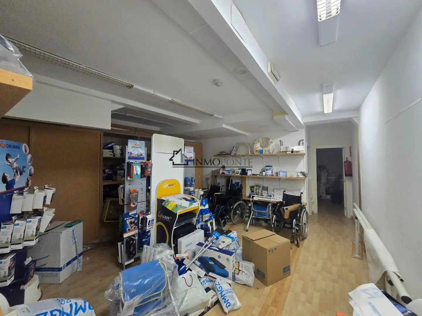 Business premises for sale in Zona de Plaza de Barcelos, imagen 6