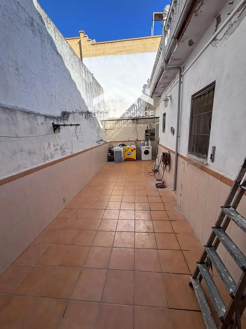 Houses for sale in Jerez de la Frontera  with Air Conditioner, Terrace and Storage room