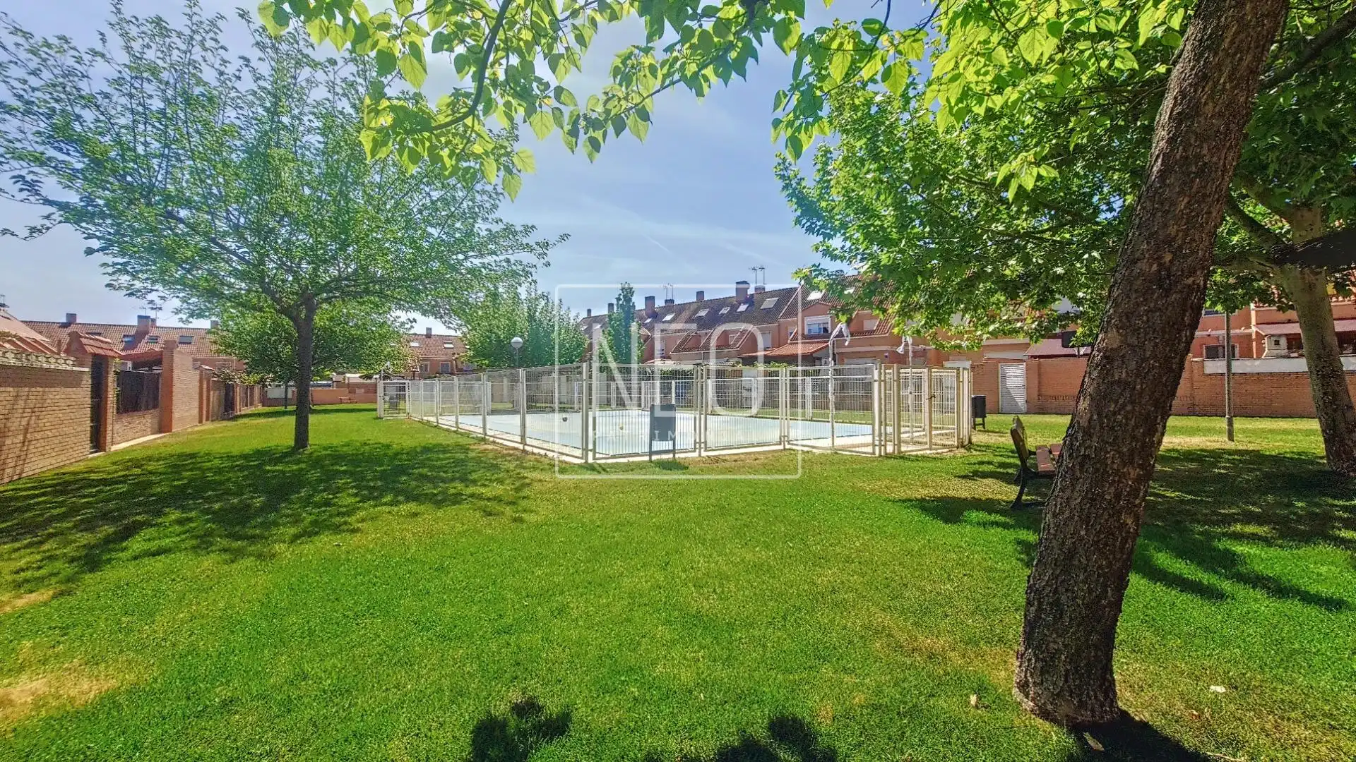 Jardín de Casa adosada en venta en Parla con Aire acondicionado, Calefacción y Balcón